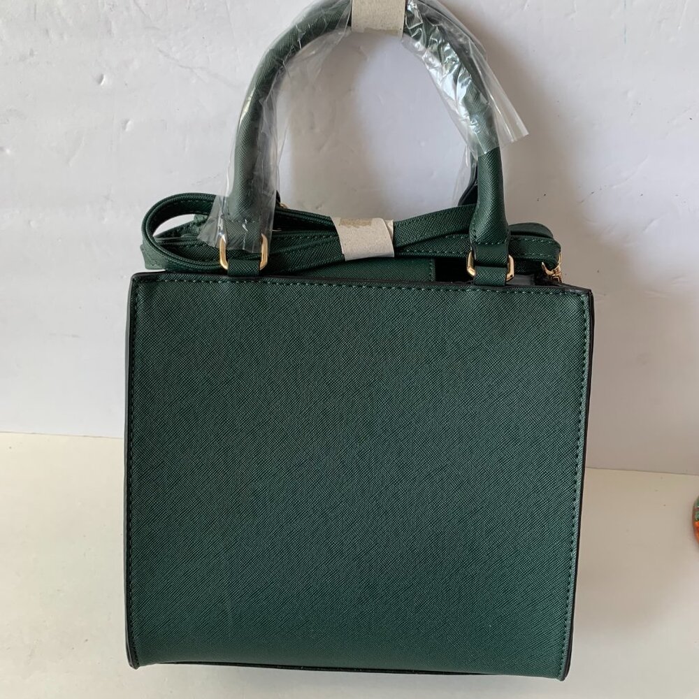 Badgley Mischka Green crossbody purse NWT - Picture 7 of 11